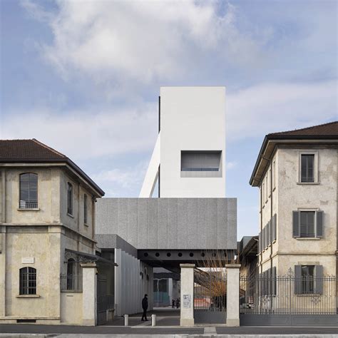 alberto prada costruzioni|Fondazione Prada / OMA .